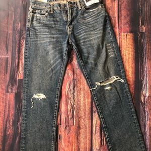 Abercrombie & Fitch Slim Straight Distressed NWT 30 x32